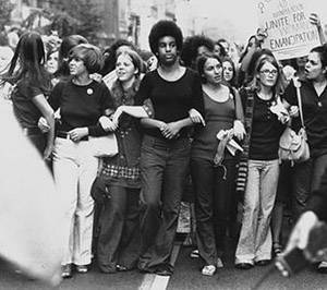 b2ap3_thumbnail_Womens-Strike-for-Equality-26AUG1970-NYC-Marchers.jpg
